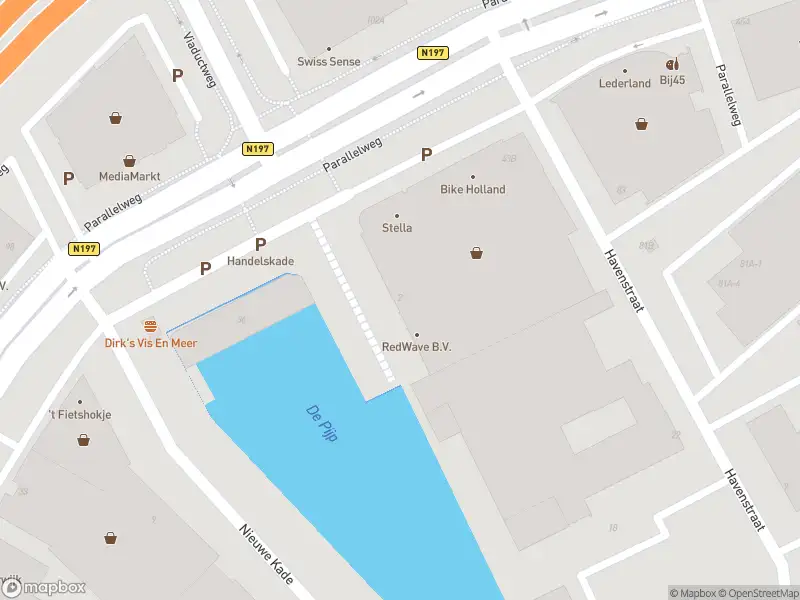 Ambulance met gepaste spoed naar de Handelskade in Beverwijk