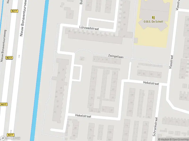 Ambulance met grote spoed naar de Hekelstraat in 's-Gravendeel