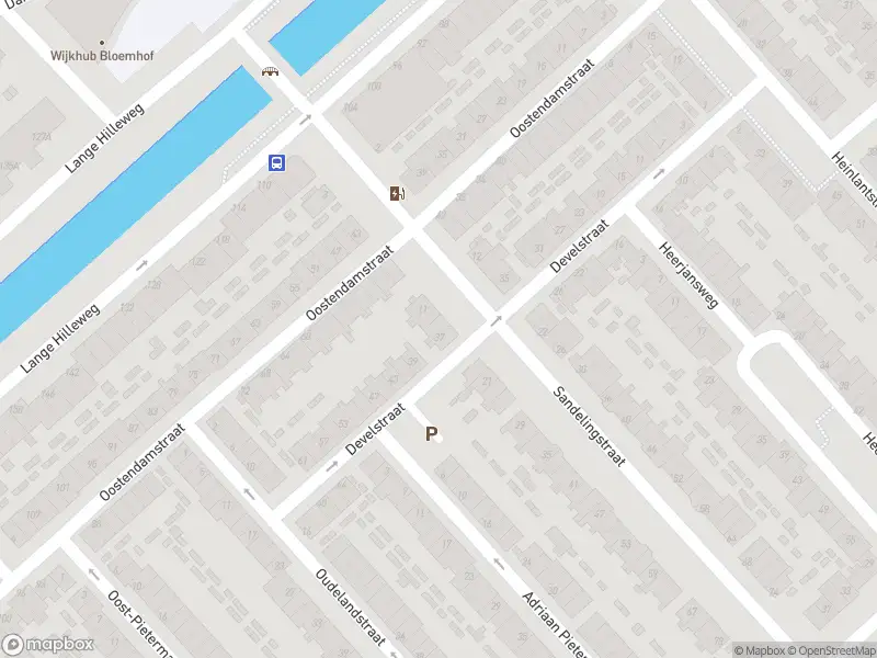 Ambulance met gepaste spoed naar de Sandelingstraat in Rotterdam