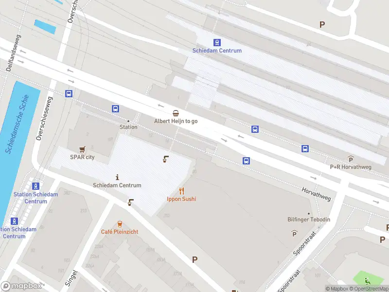 Ambulance met gepaste spoed naar de Stationsplein in Schiedam