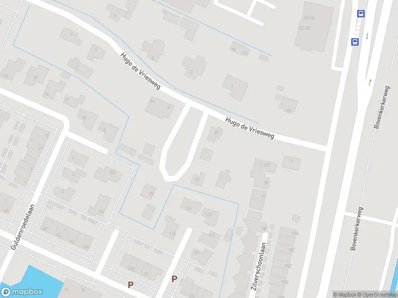 Ambulance met grote spoed naar de Hugo de Vriesweg in Amstelveen