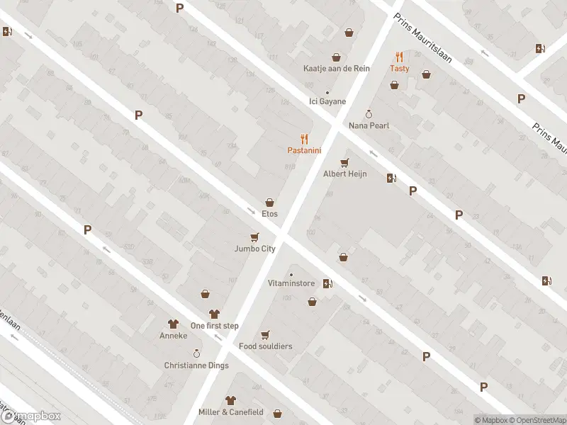 Ambulance met grote spoed naar de Statenlaan in 's-Gravenhage