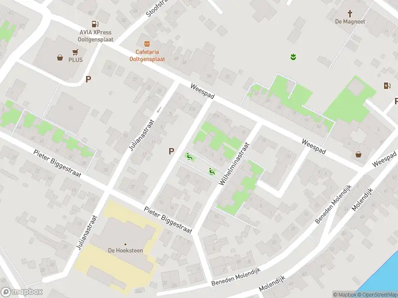 Ambulance met grote spoed naar de Emmastraat in Ooltgensplaat