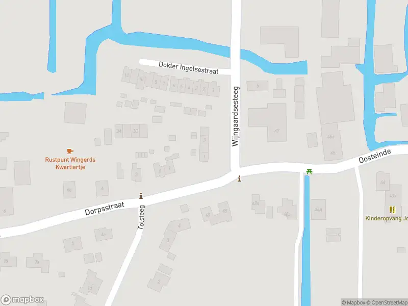 Ambulance met grote spoed naar de Wijngaardsesteeg in Wijngaarden