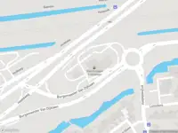 Ambulance met gepaste spoed naar de Burgemeester Van Dijklaan in Capelle aan den IJssel