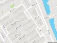 Ambulance met grote spoed naar de Bezembinderspad in Amsterdam