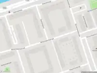 Ambulance met grote spoed naar de Steelvlietplein in Amsterdam