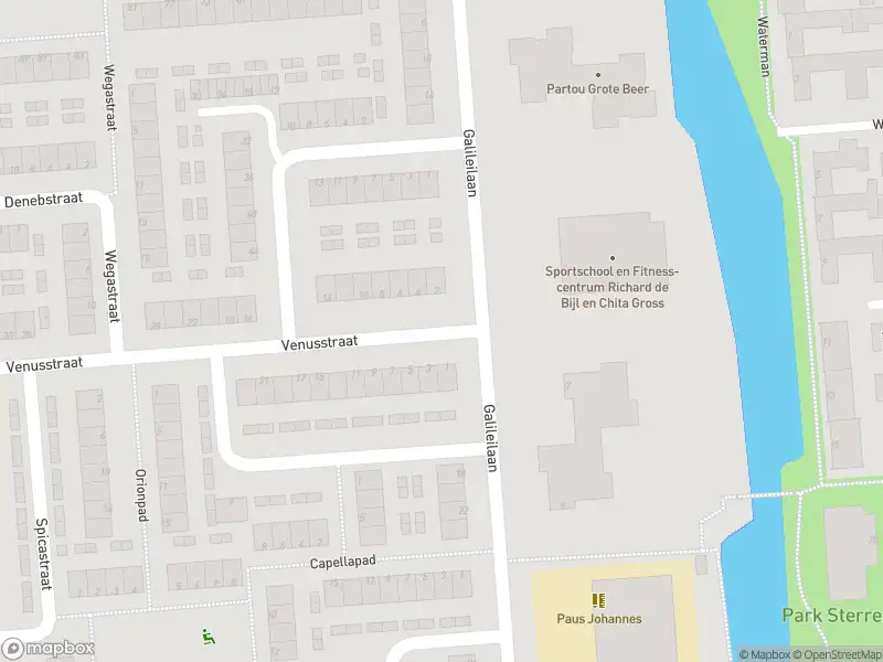 Ambulance met grote spoed naar de Venusstraat in Spijkenisse