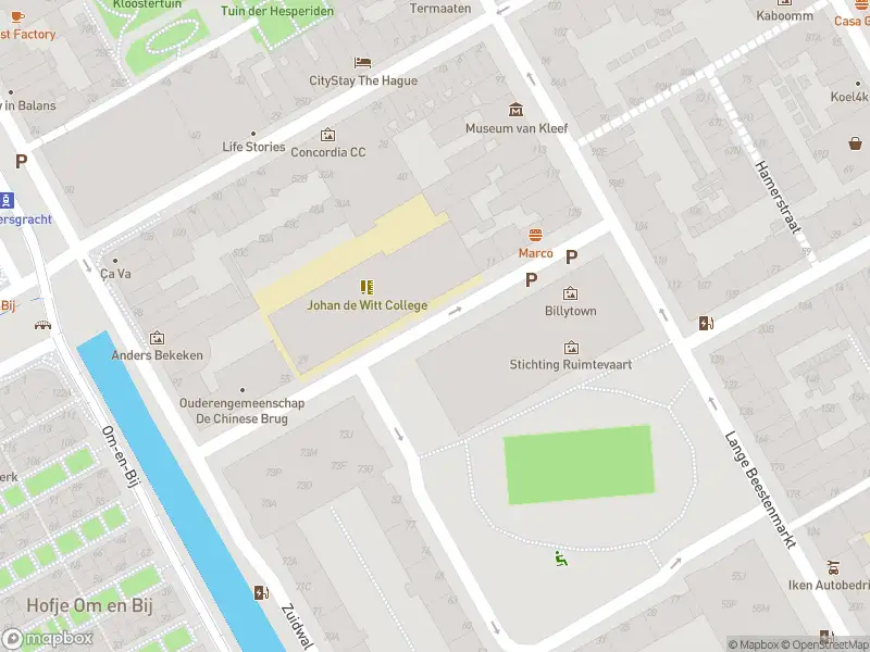 Ambulance met grote spoed naar de Glasblazerslaan in 's-Gravenhage