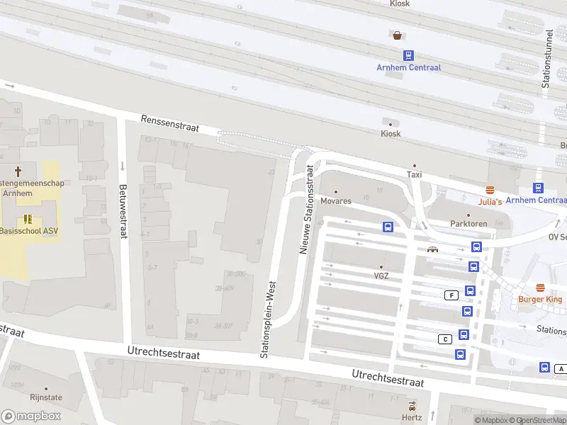 Brandweer met grote spoed naar de Stationsplein-West in Arnhem vanwege reanimatie