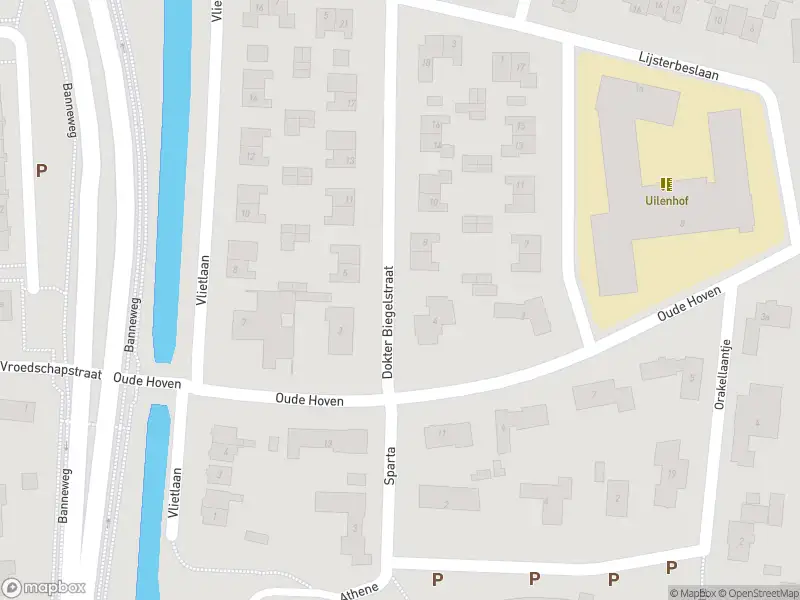 Ambulance met grote spoed naar de Dokter Biegelstraat in Gorinchem