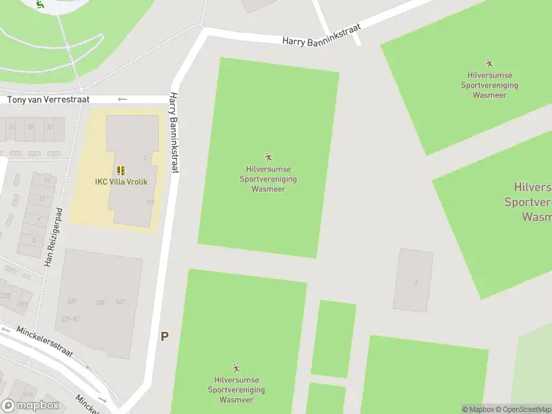 Brandweer met gepaste spoed naar de Harry Banninkstraat in Hilversum vanwege een buitenbrand