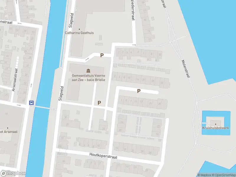 Ambulance met gepaste spoed naar de Warmoezenierstraat in Brielle