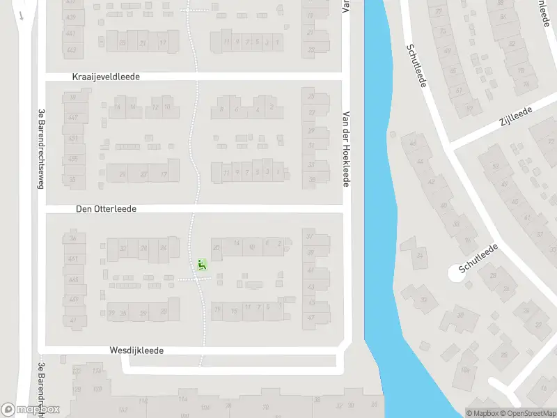 Ambulance met grote spoed naar de Den Otterleede in Barendrecht