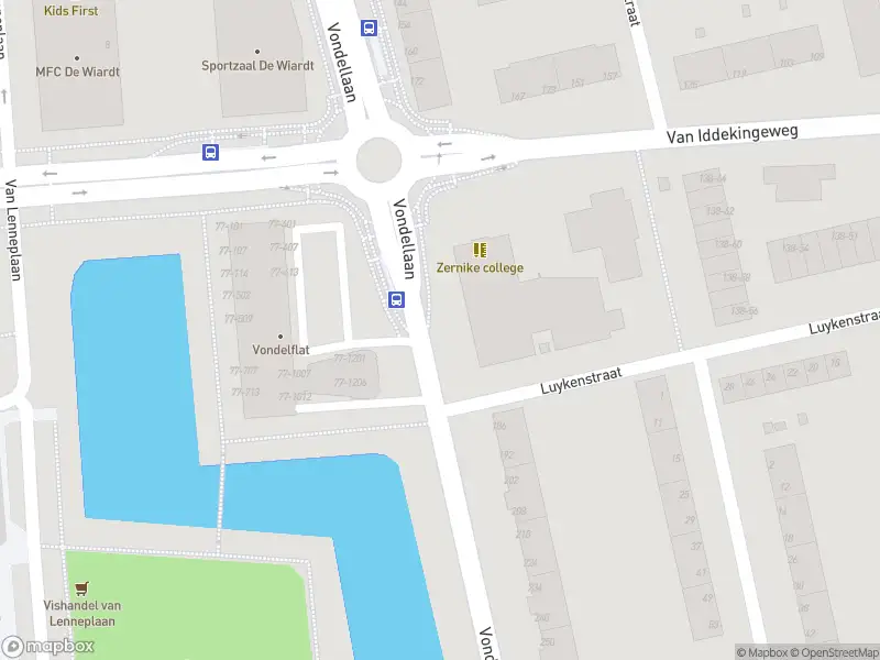 Brandweer met gepaste spoed naar de Van Lenneplaan in Groningen