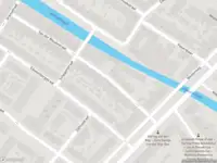 Ambulance met gepaste spoed naar de Van Leeuwenhoekstraat in Alkmaar