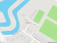 Ambulance met grote spoed naar de Koningin Wilhelminalaan in Willemstad