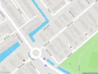 Ambulance met grote spoed naar de Saffierhoven in Rhoon