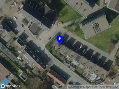 Politie naar de Pater Hubertuscour in Geleen vanwege aanrijding met letsel