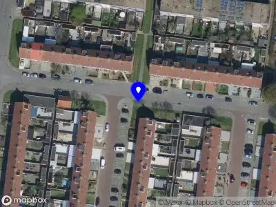 Brandweer en politie met grote spoed naar de Evert Spoorwaterstraat in Breda vanwege letsel