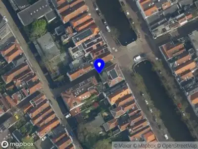 Ambulance met gepaste spoed naar de Korte Noodgodsstraat in Gouda