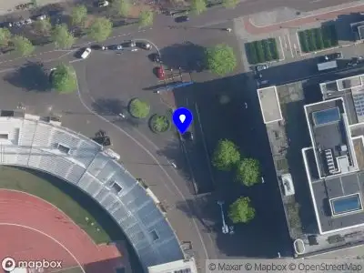 Ambulance met grote spoed naar de Laan der Hesperiden in Amsterdam