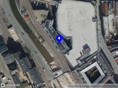 Politie met grote spoed naar de Nieuweweg in Breda vanwege letsel