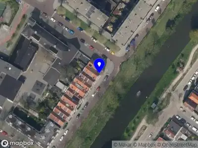 Ambulance met gepaste spoed naar de Boergoensevliet in Rotterdam