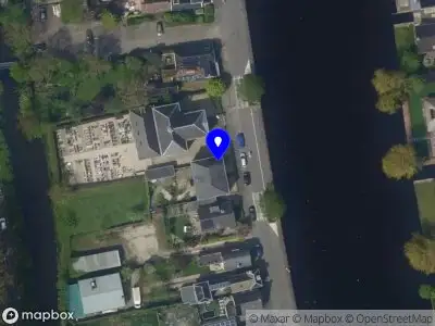 Traumahelikopter met grote spoed naar de Kerkstraat in Oude Wetering