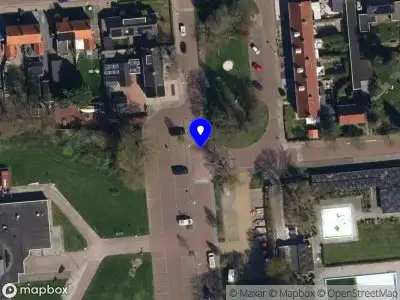 Ambulance en brandweer met gepaste spoed naar de Langeweg in Scheemda
