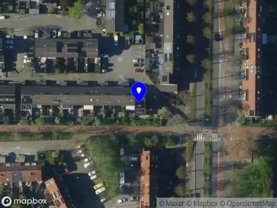 Ambulance met gepaste spoed naar de Theemsstraat in Alkmaar