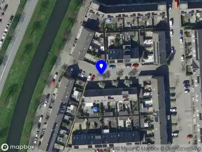 Ambulance met gepaste spoed naar de Catharina van Tussenbroekstraat in Spijkenisse