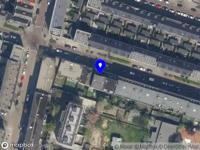 Ambulance met grote spoed naar de Bloklandstraat in Rotterdam