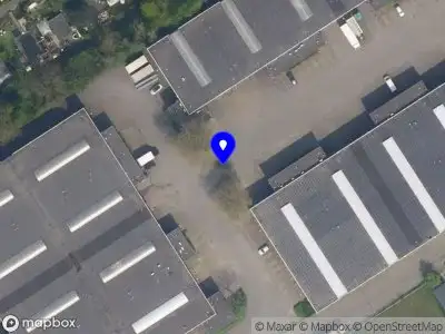 Ambulance met grote spoed naar de Bovendijk in Rotterdam