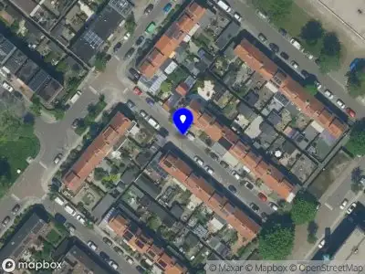 Ambulance met grote spoed naar de Vederdistelstraat in Krommenie