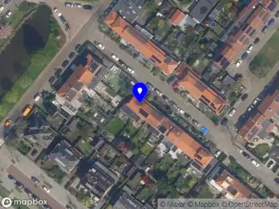 Ambulance met grote spoed naar de Borchsatelaan in Rotterdam