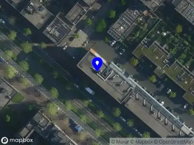 Ambulance met grote spoed naar de IJburglaan in Amsterdam