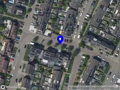 Ambulance met grote spoed naar de Amandelhof in Papendrecht