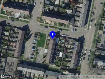 Ambulance met gepaste spoed naar de Hobbemaplein in Oud-Beijerland