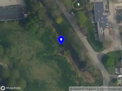 Ambulance met grote spoed naar de Vijverweg in Monster