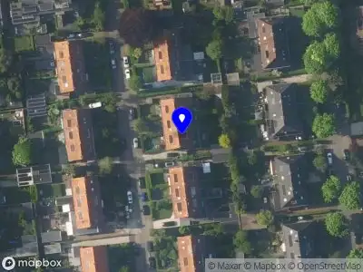 Brandweer met grote spoed naar de Van der Helstlaan in Naarden vanwege waarnemen gaslucht