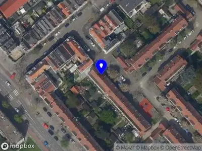 Ambulance met gepaste spoed naar de Disselstraat in Rotterdam