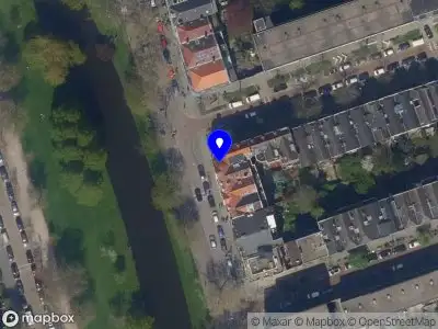 Ambulance met grote spoed naar de Heemraadssingel in Rotterdam