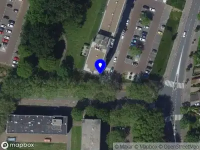 Ambulance met grote spoed naar de Blaauwweg in Dordrecht