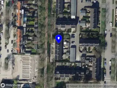 Ambulance met grote spoed naar de Klaproos in Barendrecht