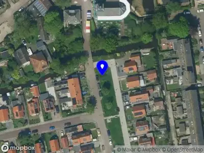 Ambulance met grote spoed naar de Pieter Pieterzoon Kroonstraat in West-Graftdijk