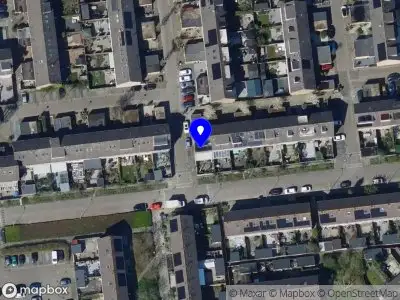 Ambulance met grote spoed naar de Bilderdijkhof in Hellevoetsluis