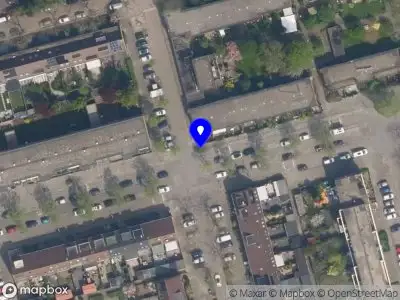 Ambulance met grote spoed naar de Victor E. van Vrieslandstraat in Rotterdam