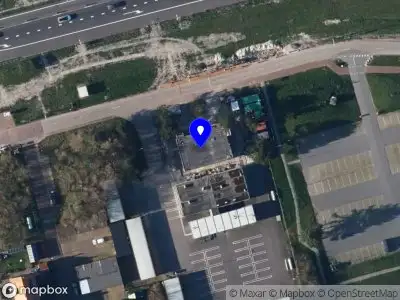 Brandweer met grote spoed naar de Afsluitdijk in Kornwerderzand vanwege voertuigbrand