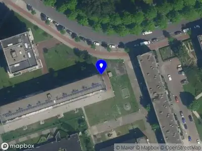 Brandweer met grote spoed naar de Groezestraat in Amsterdam vanwege voertuigbrand